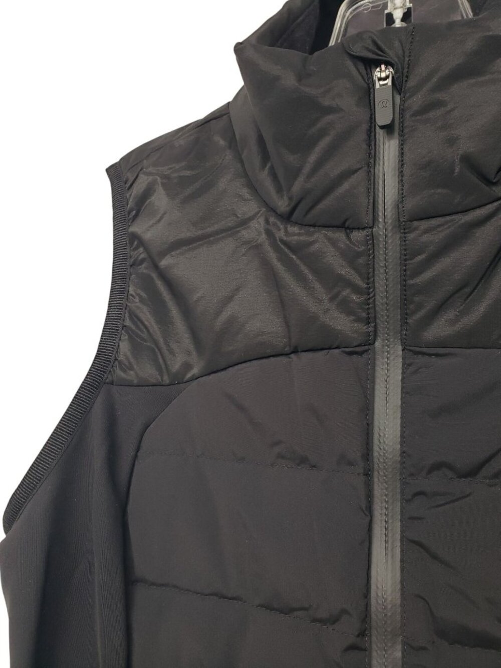 NEW Lululemon Black Down for It All Full Zip Vest Goose Down Running Layer 4 - Picture 8 of 14